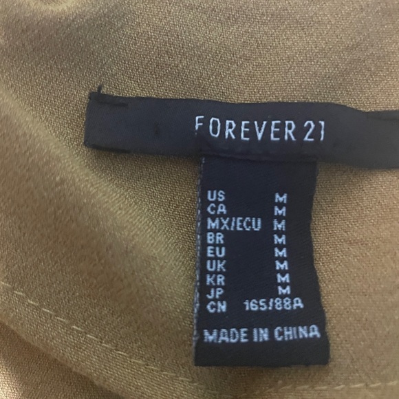 Women’s Forever21 blazer and high waisted shorts size M preowned - Picture 2 of 4